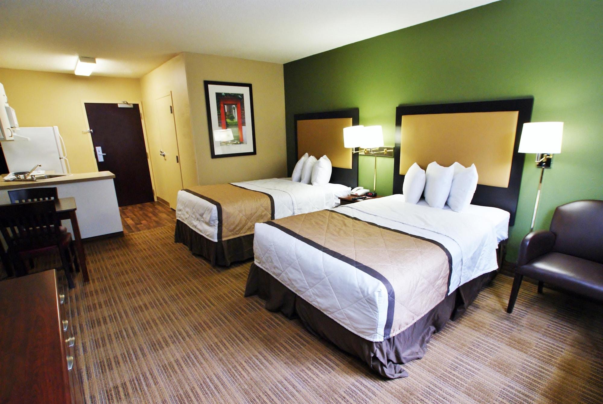 Extended America - Angeles - Woodland Hills Hotel 2*