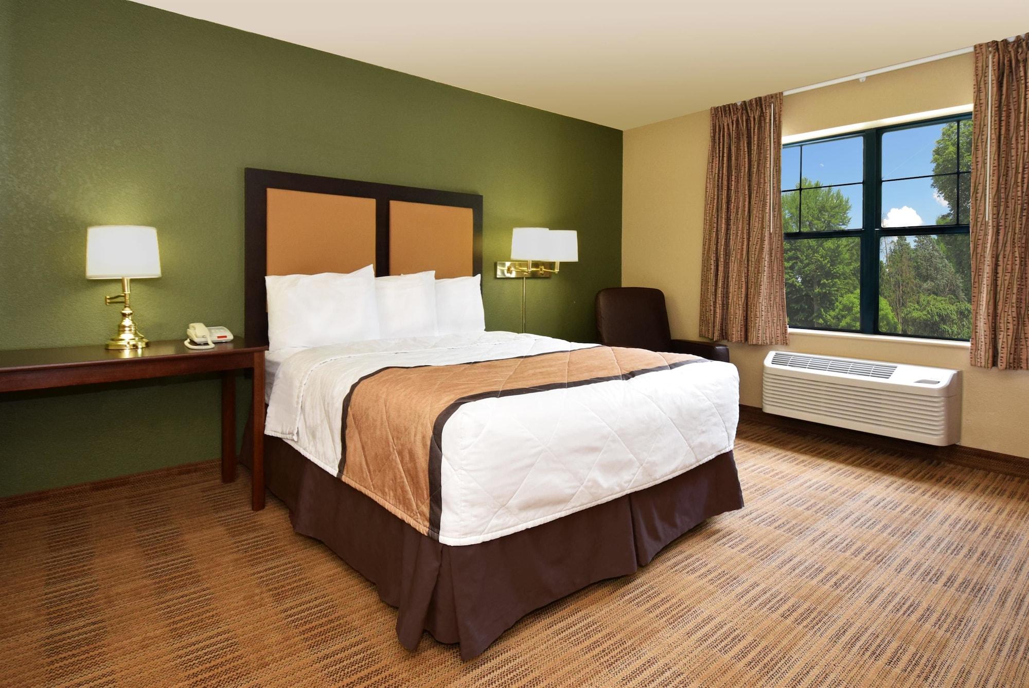 Extended America - Angeles - Woodland Hills Hotel