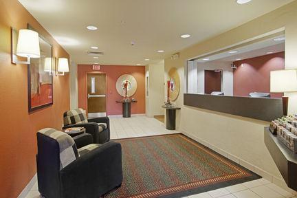 Extended America - Angeles - Woodland Hills Hotel 2*